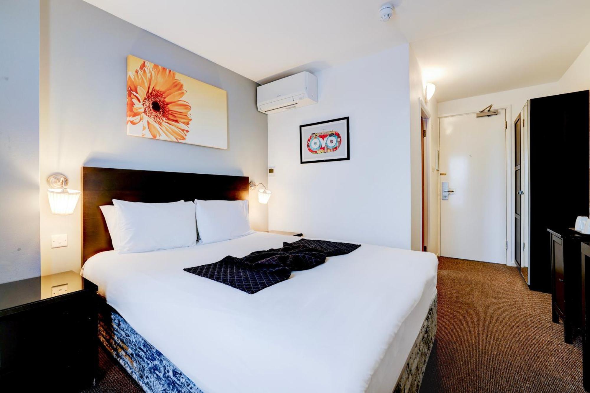 לוטון The Chiltern Hotel מראה חיצוני תמונה