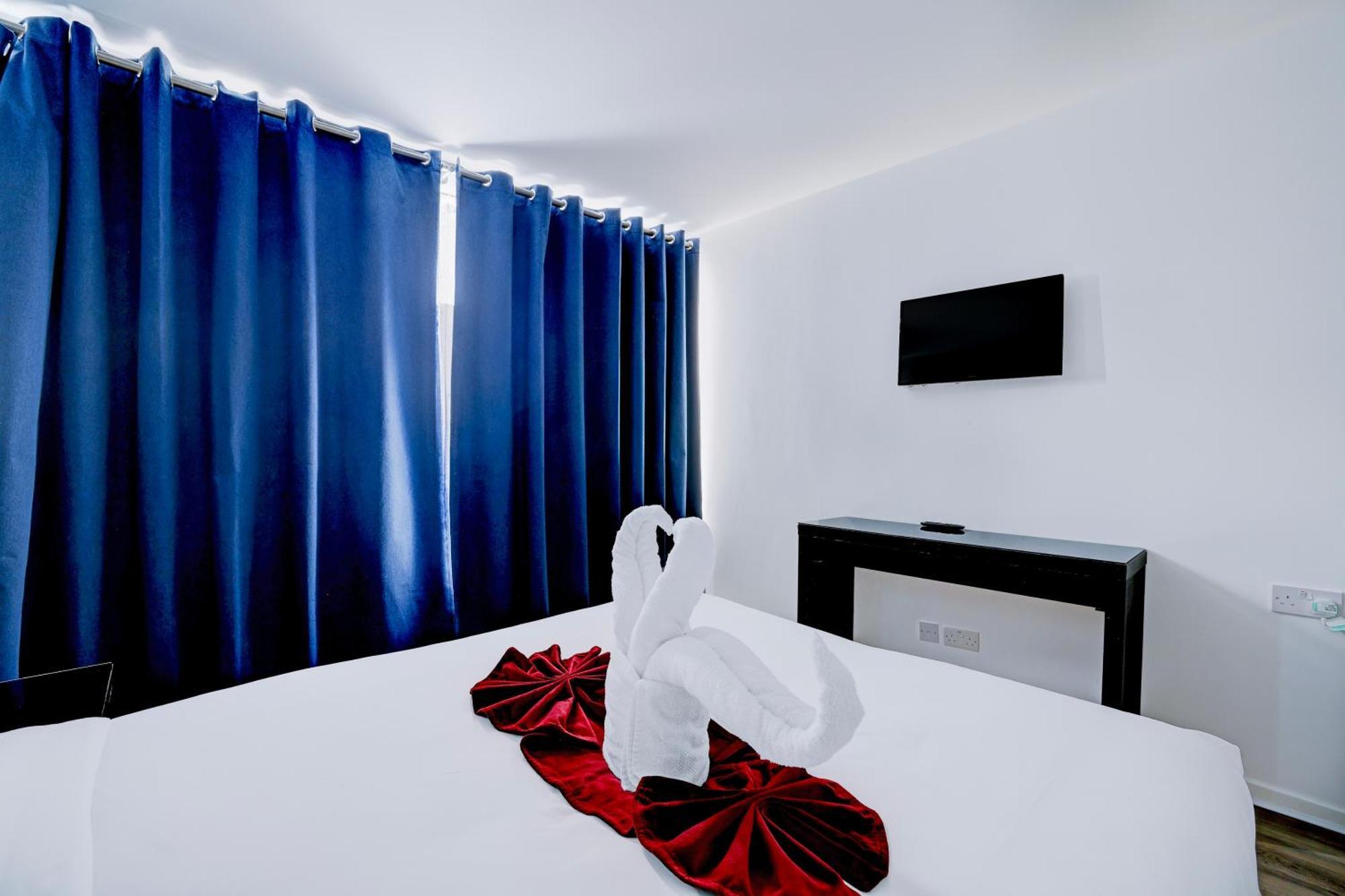 לוטון The Chiltern Hotel מראה חיצוני תמונה
